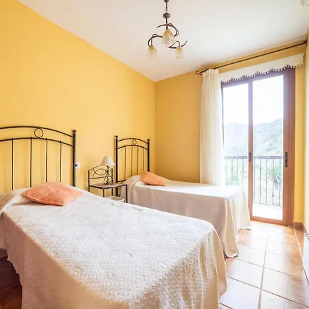 Hébergement de vacances With Pool *